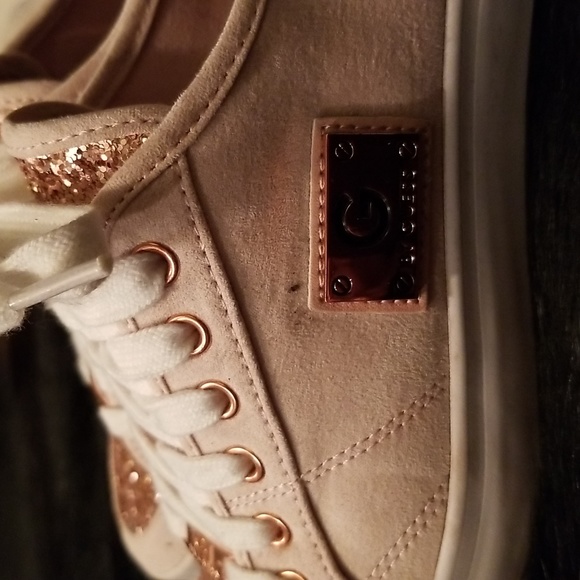 Guess Metallic 7 Light Pink Sneakers Lace up Shoes - Picture 3 of 6